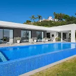 Stunning 3br With Panomaric Views וילה