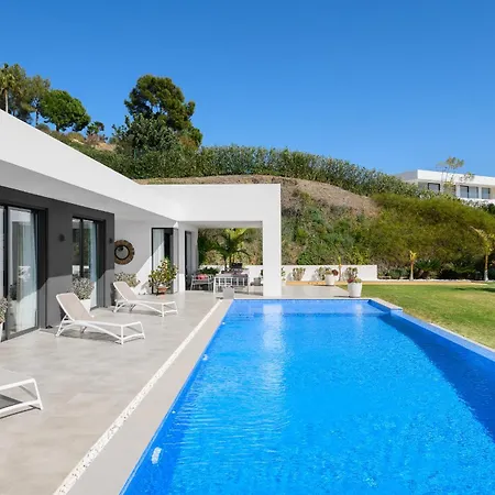 Hidden Sanctuary - 3 Bedroom Villa With Panoramic Views Villa