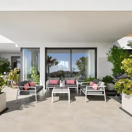 Hidden Sanctuary - 3 Bedroom Villa With Panoramic Views *